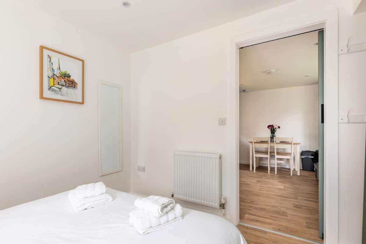 Salisbury Guest Annex Apartment Екстериор снимка